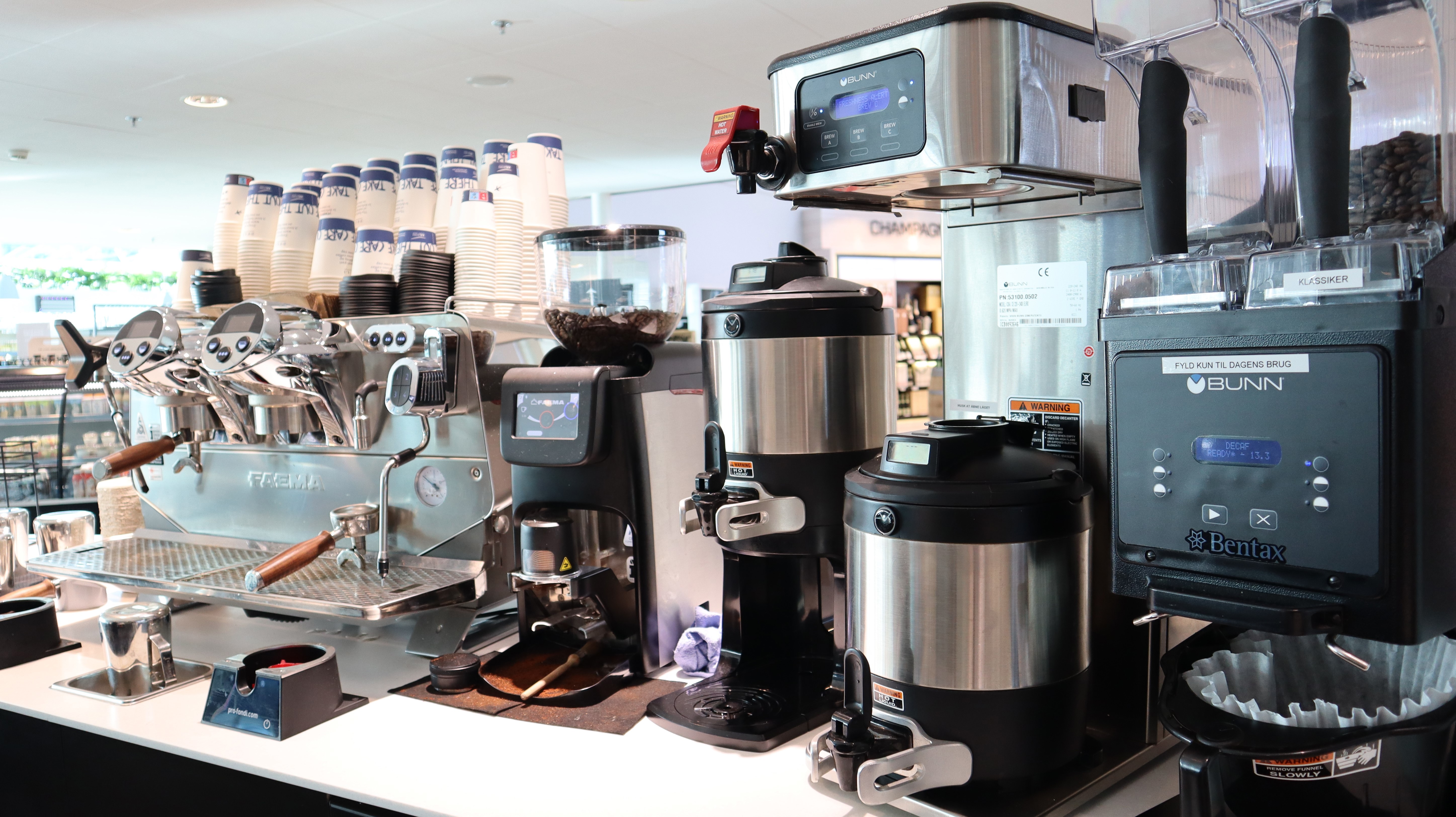 kaffe station hos Penny Lane Aalborg lufthavn